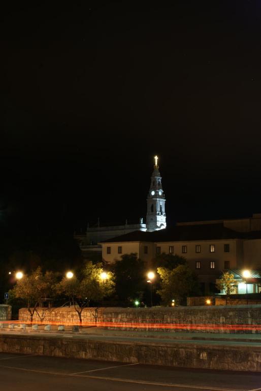 Santa Noite Hotel Фатима Стая снимка